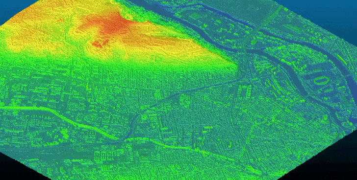MNS vs MNT (l’image aux teintes bleues) calculé avec Bulldozer