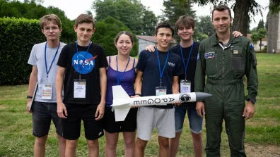 Arnaud Prost avec des étudiants 