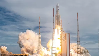 Décollage du lanceur Ariane 5 (VA260)