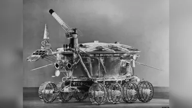 Le rover soviétique Lunokhod, le premier rover de l’histoire (maquette exposée au Palais de la Découverte).