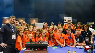 Groupe d'enfants à la journée de restitution du projet éducatif Proximars