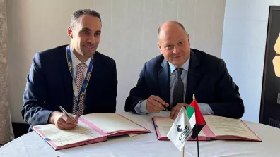 Signature du MoU entre les Émirats Arabes Unis et la France.