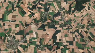 La commune de Nangis vue par un satellite Pléiades.