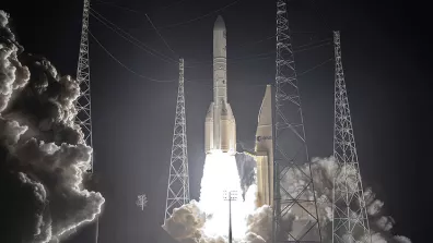 Lancement d'Ariane 6 dans sa version 4 boosters depuis le Centre spatial guyanais.
