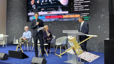 Table ronde "Explorer et comprendre l'Univers"