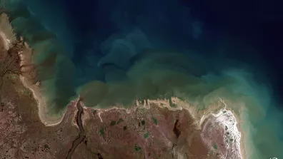 Image satellite de l’embouchure de la Churchill et de la ville de Churchill