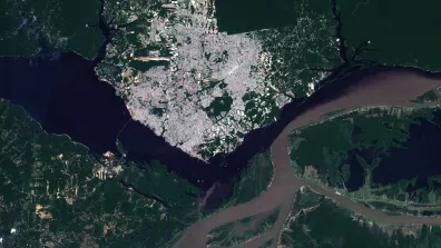 Image satellite de Manaus, dans le nord-ouest du Brésil sur les rives du río Negro