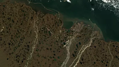 Image satellite de la Baie de Prudhoe sur la côte nord de l'Alaska