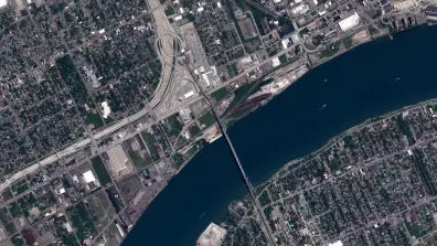 Image satellite du pont de Ambassador, qui relie Détroit aux États-Unis et Windsor au Canada