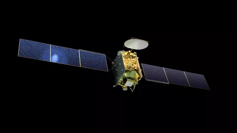 Vue d’artiste du satellite de télécommunications Eutelsat Quantum (ESA, Eutelsat et Airbus). Il a été lancé en 2021 depuis le Centre spatial guyanais à Kourou. 