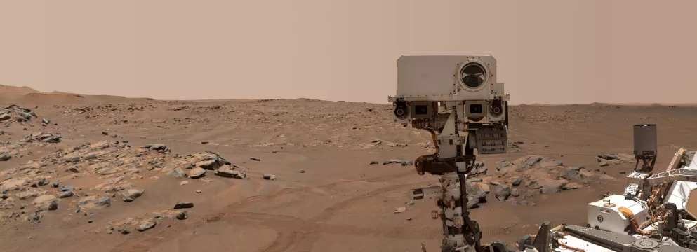 Perseverance, rover américain, explore la planète rouge depuis 2021. Et prend des selfies ! 