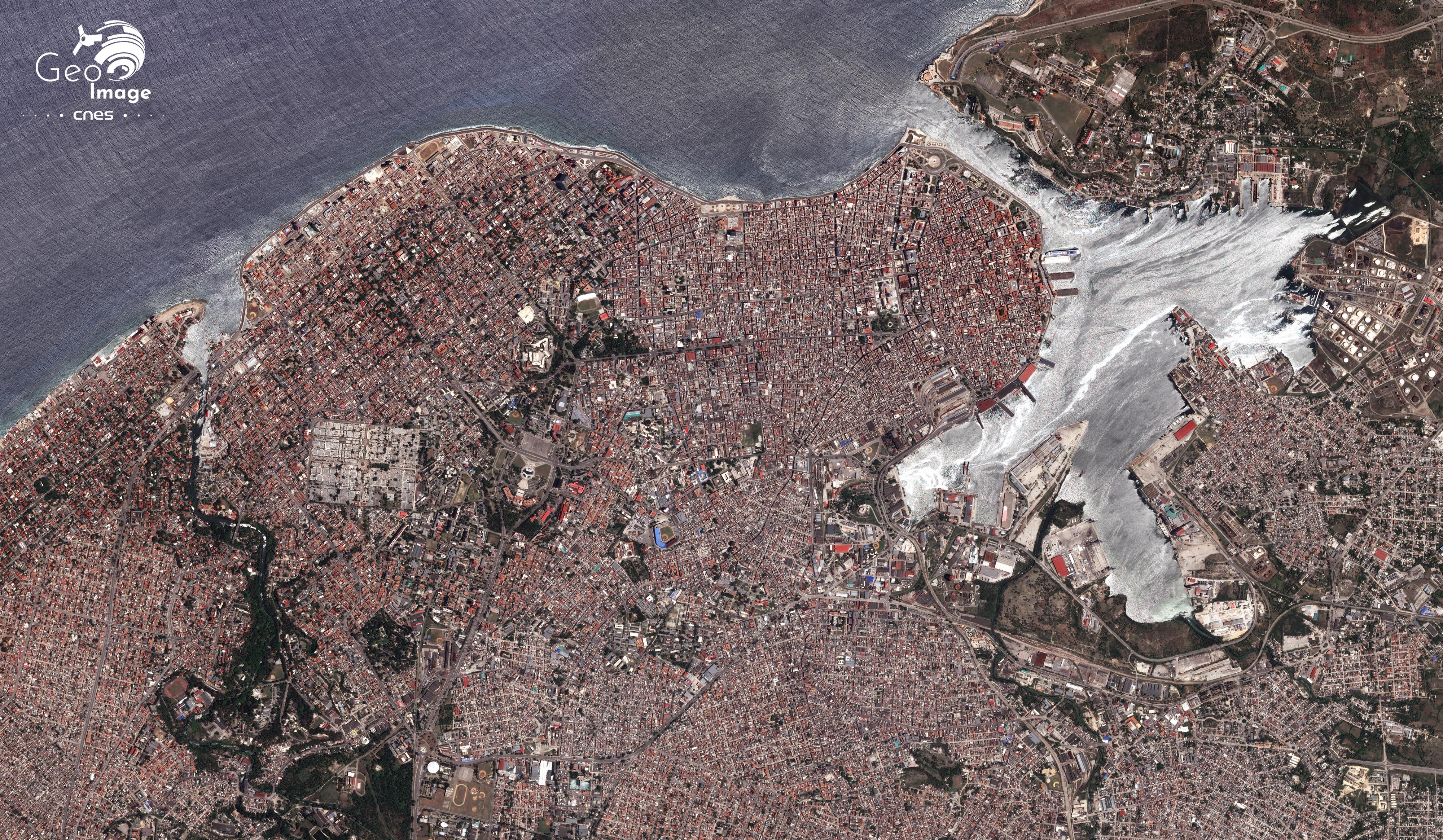 Cuba - La Havane : une ville et son port, dans la mondialisation