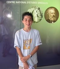 Pierre Feuillafée, 14 ans (Tourcoing, France), the 3,000th visitor on 19th June. crédits CNES