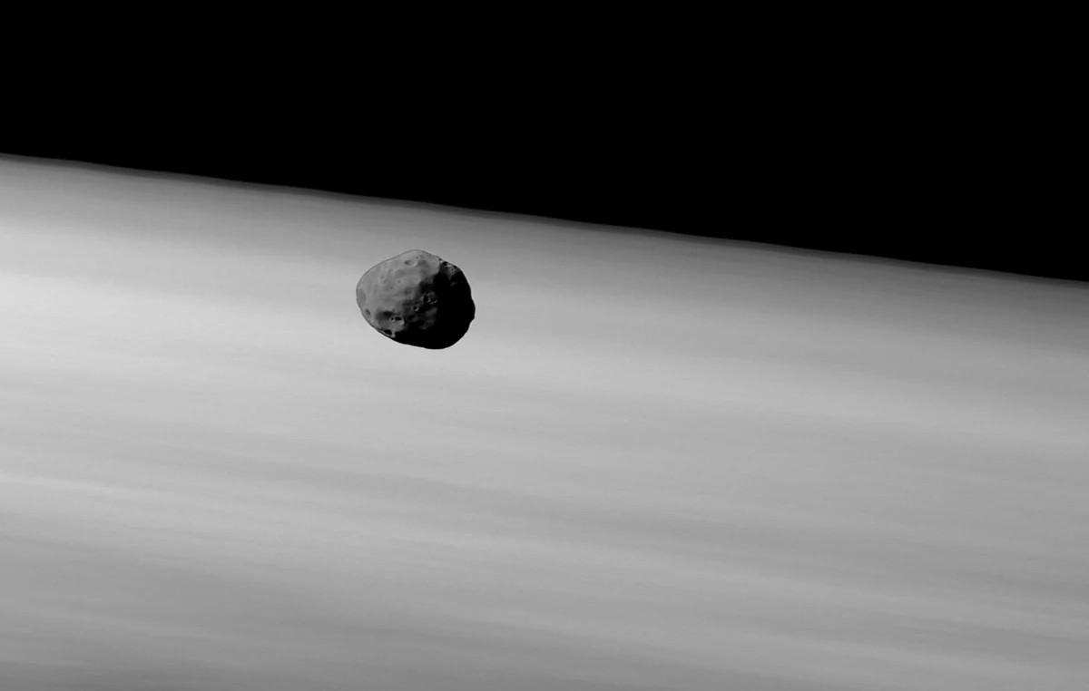 Phobos au-dessus de l’atmosphère martienne