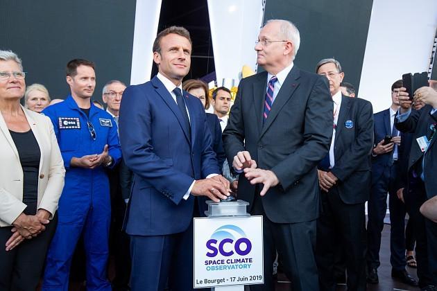 Salon du Bourget, lancement du programme Space for Climate Observatory par le président de la République française Emmanuel Macron Salon du Bourget, lancement du programme Space for Climate Observatory par le président de la République française Emmanuel Macron