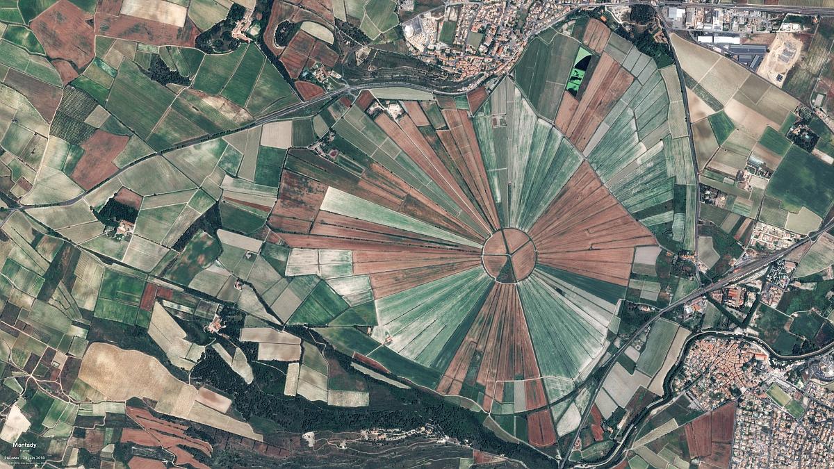 La commune de Montady, dans l'Hérault, vue par le satellite Pléiades. La commune de Montady, dans l'Hérault, vue par le satellite Pléiades.