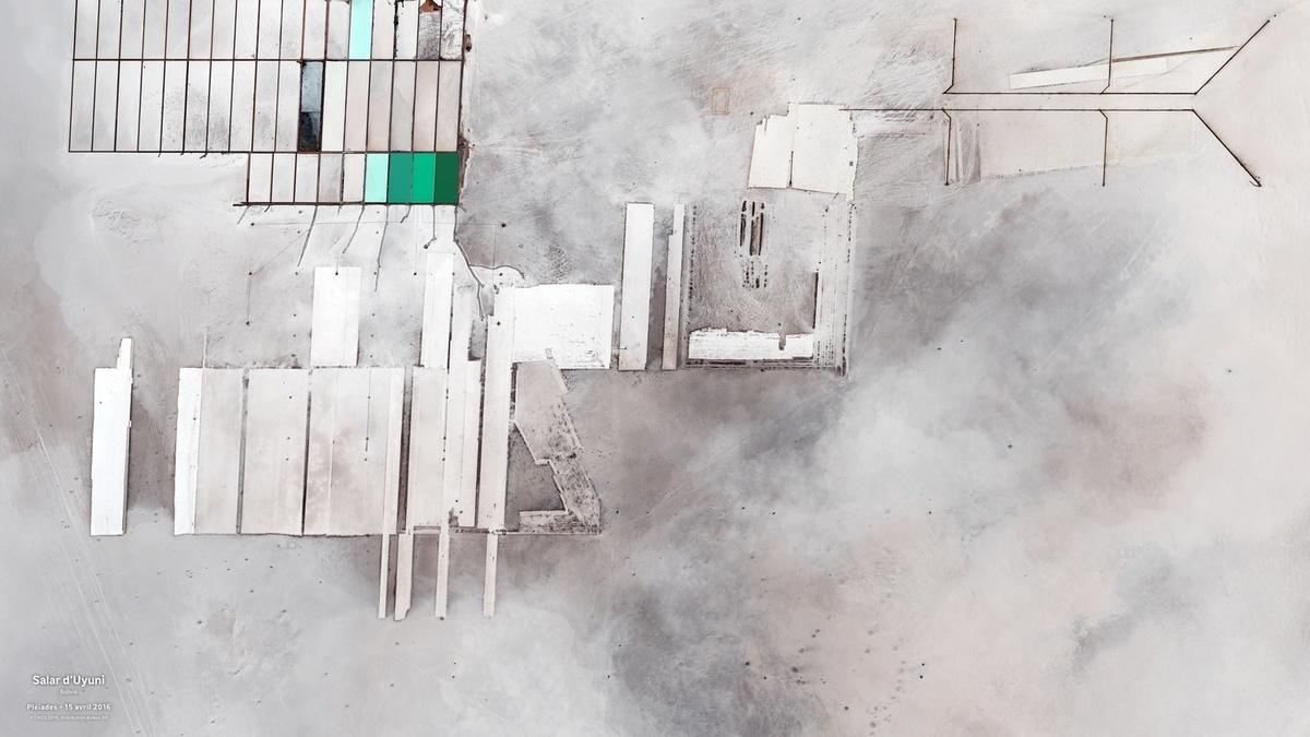 Le Salar d'Uyuni, en Bolivie, vu par le satellite Pléiades.
