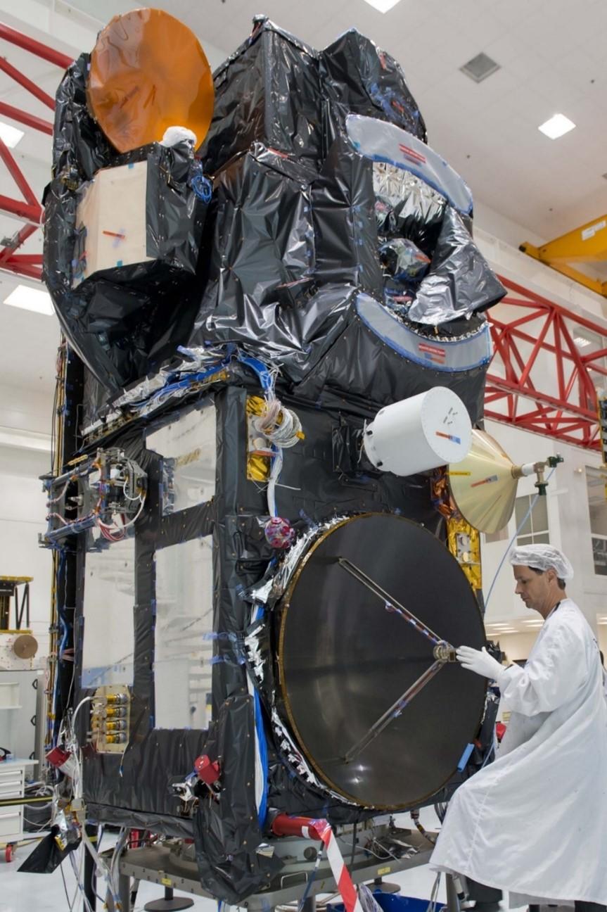 Le satellite Sentinel-3A en salle blanche Le satellite Sentinel-3A en salle blanche