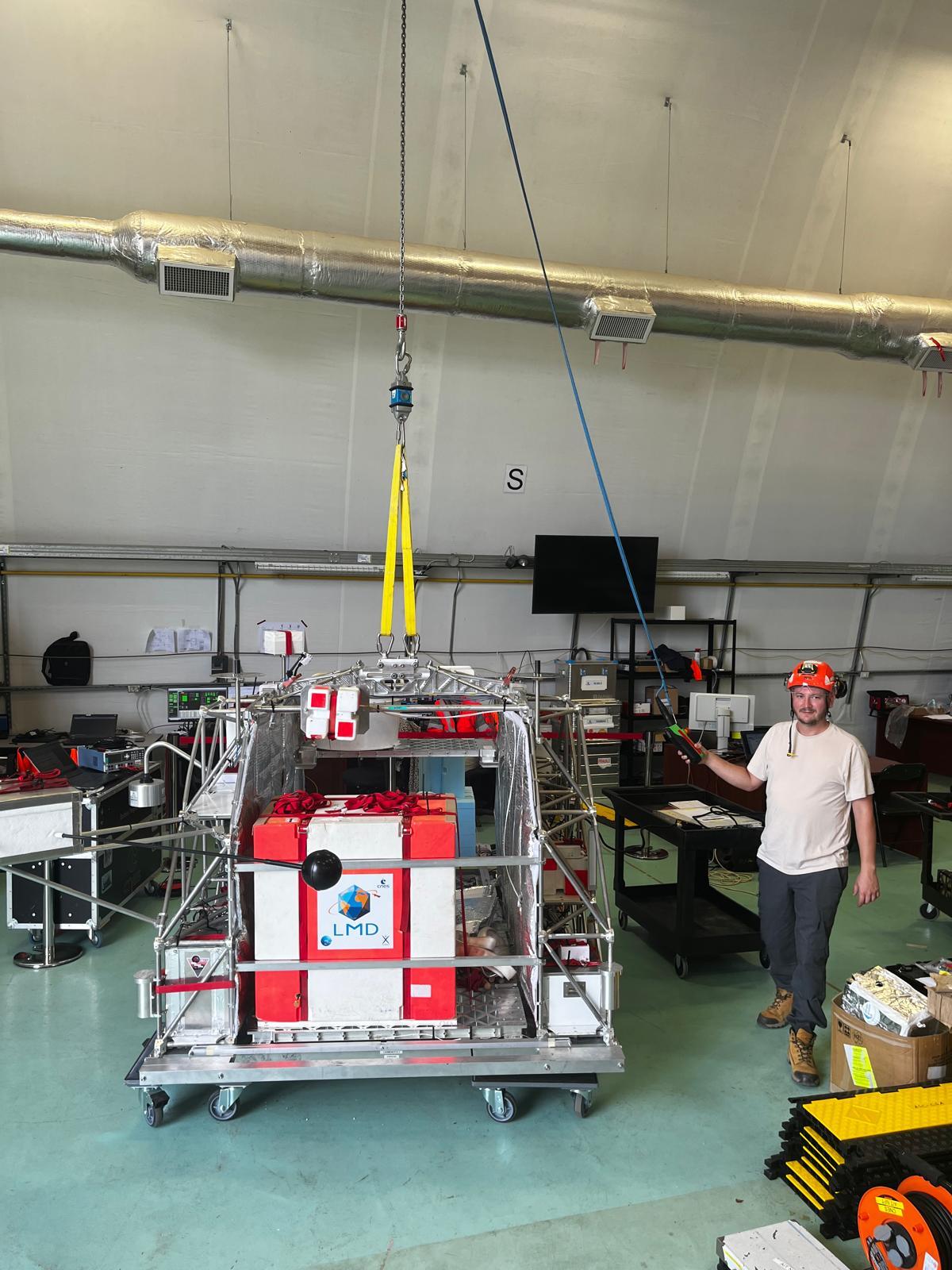 Le plateau de cellules solaires CASOLBA intégré dans sa nacelle