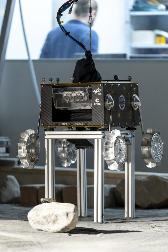 MMX mission: behind the scenes of Idefix® rover testing | CNES