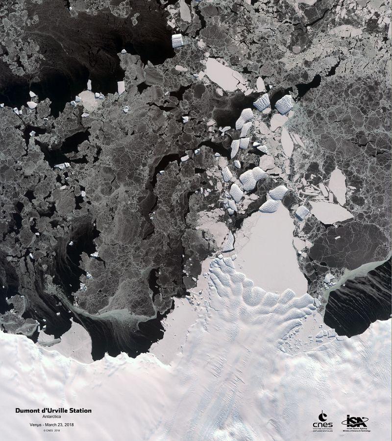 Image satellite de la base de Dumont-d’Urville par Venµs acquise le 23 mars 2018