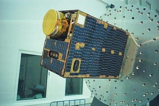 Le satellite Ørsted en cours de tests de vibrations