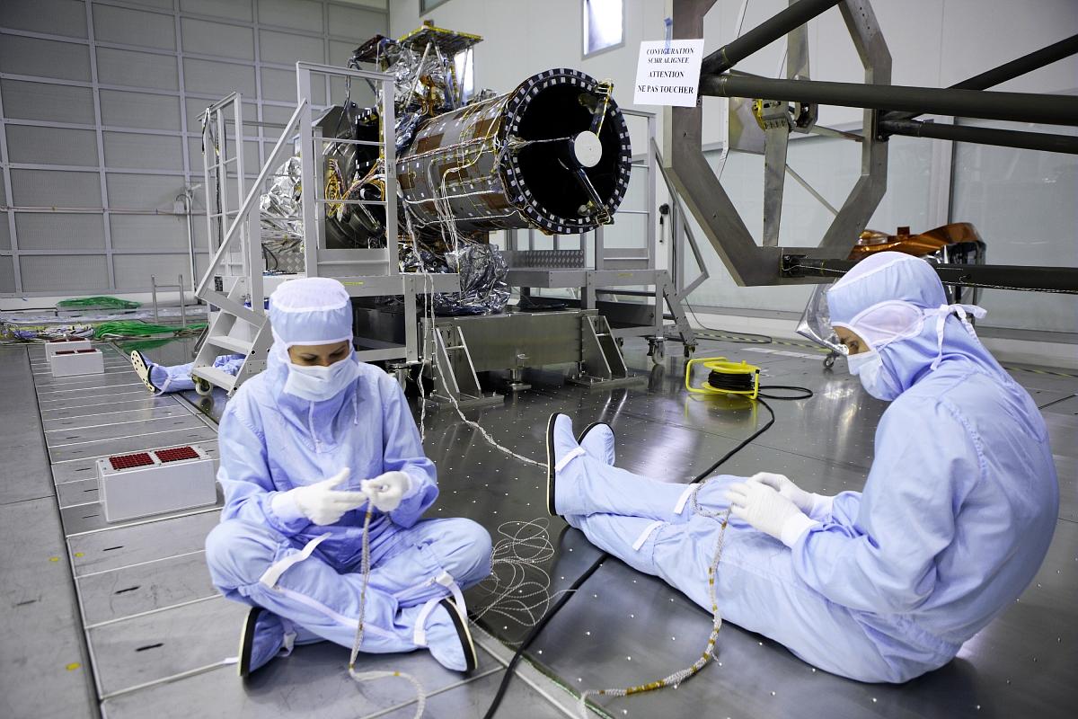 L’instrument optique en intégration chez Thales Alenia Space à Cannes