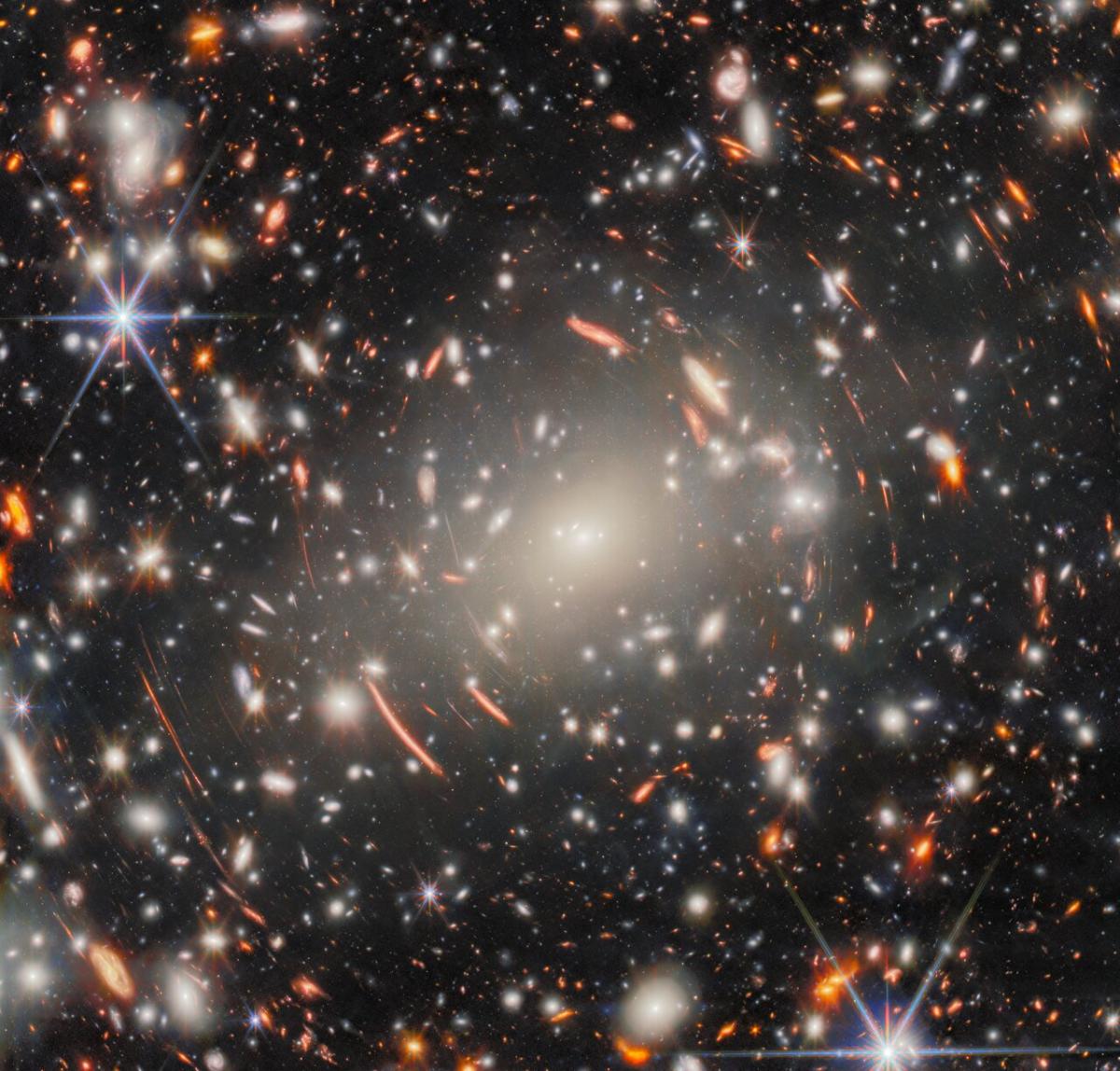 Image de la masse de l’amas de galaxies géant Abell S1063