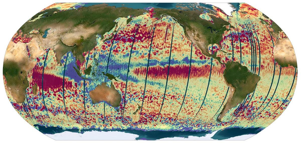 Carte mondiale des anomalies de hauteurs de surface de la mer, mesurées par le satellite SWOT en novembre 2023