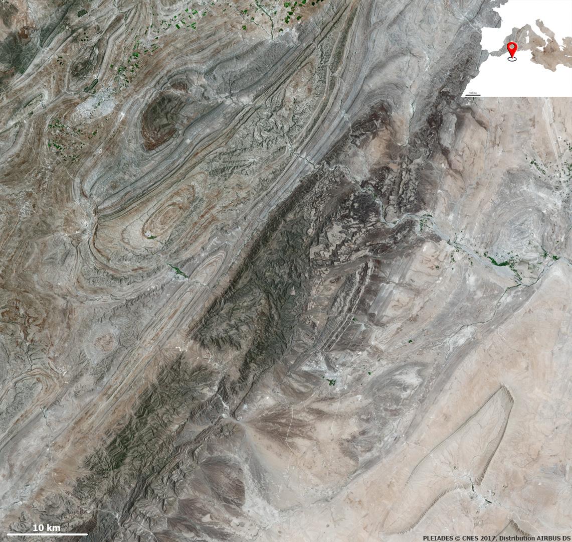 Image satellite de Djebel Amour, une haute chaîne de l’Atlas saharien semi-aride