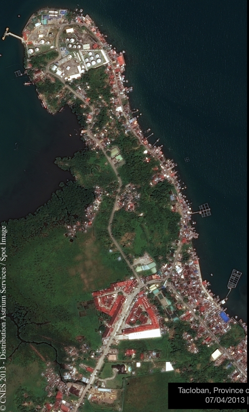 La ville de Tacloban, aux Philippines, vue par les Pléaides