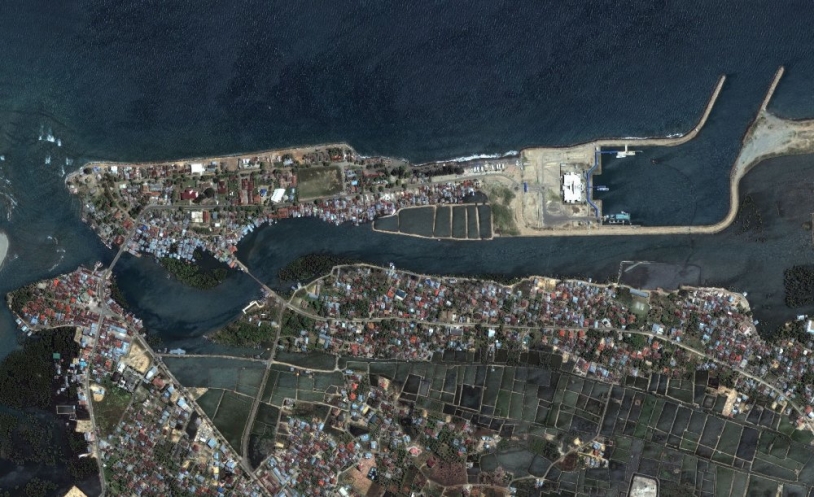 QuickBird view of Banda Aceh before disaster ; credits Digital Globe