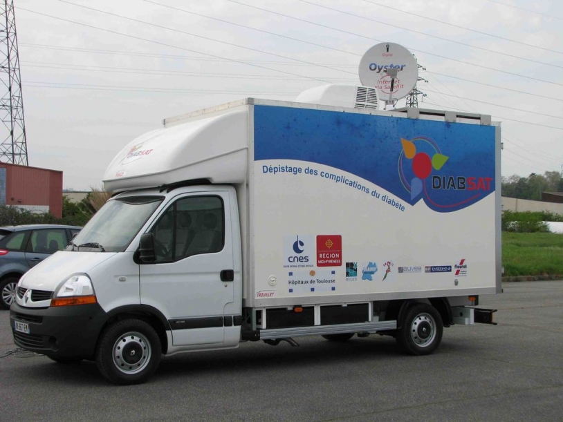 Le camion Diabsat traversera 54 villes et villages du Gers à partir du 17 mai. Crédits : CNES. 