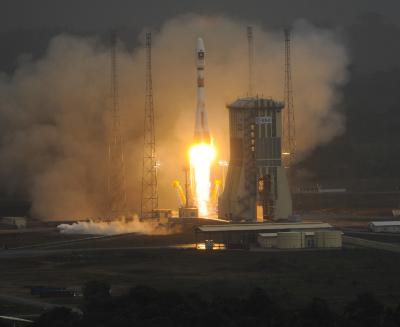 La fusée Soyouz a décollé pour la 1ere fois du centre spatial guyanais ce vendredi 21 octobre à 12h30 (heure de Paris). Crédits : ESA/CNES/Arianespace/S. Corvaja, 2011.