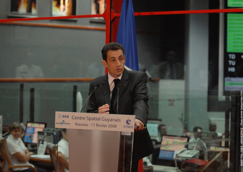 Discours de Nicolas Sarkozy au Centre spatial guyanais. Crédits : ESA/CNES/Arianespace