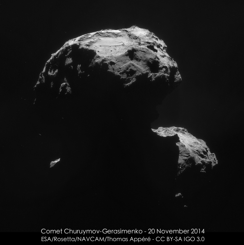 Gros plan sur la région d’atterrissage probable de Philae après ses 2 rebonds. Images de la caméra de navigation de Rosetta (20/11 ; 30,5 km du centre du noyau ; 2,6 m/pixel) ; assemblage Thomas Appéré. Crédits : ESA/Rosetta/NavCam–CC BY-SA ...