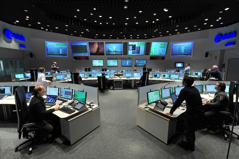 Centre de contrôle des missions de l&#039;ESA, à Darmstadt. Crédits : ESA/J.Mai.